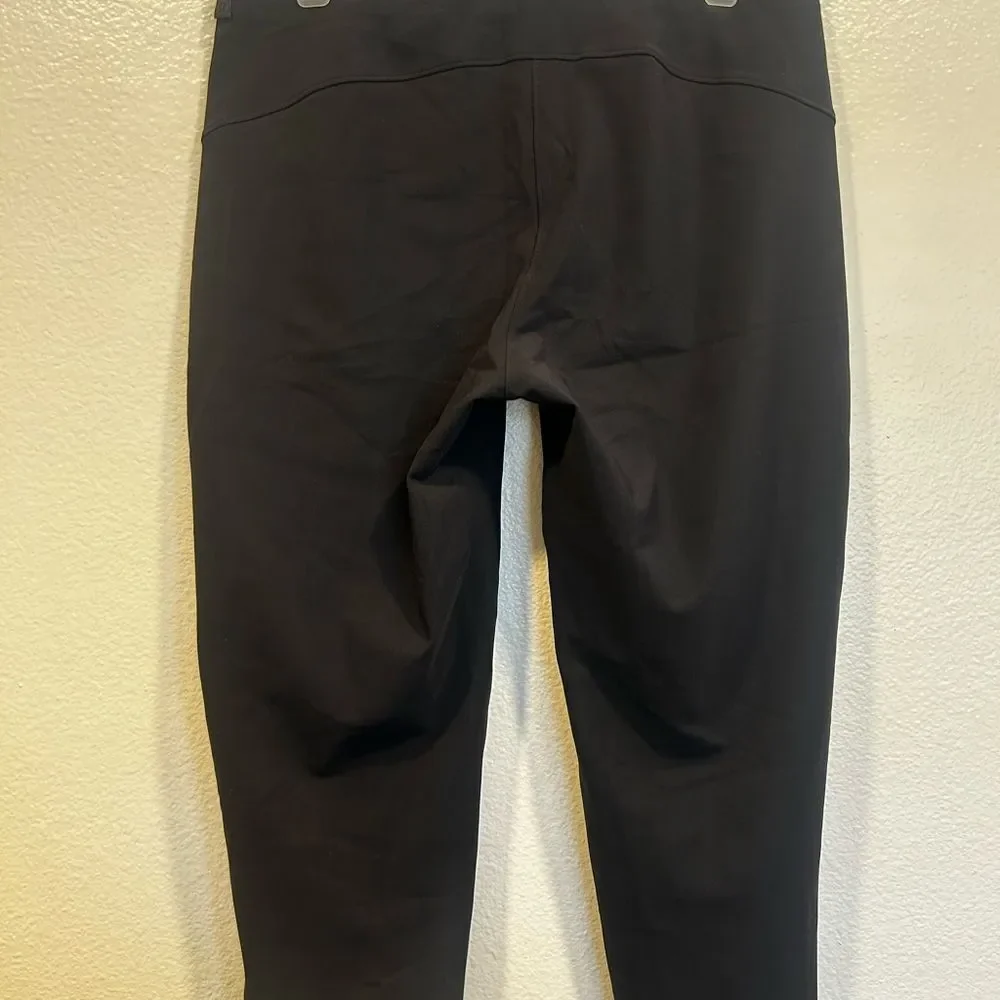 lululemon athletica Black cropped Pants - Picture 5 of 6